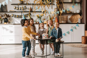 Children's Birthday Entertainer Hire a for Party Entertainment