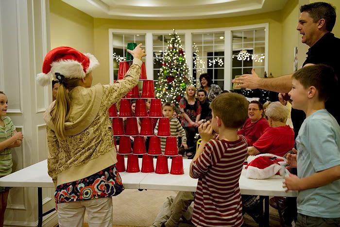 Christmas Party Entertainers How to Keep Kids Engaged